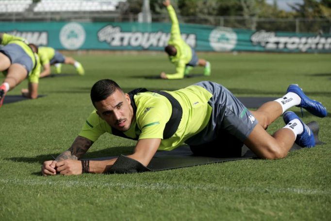 Επιτυχημένη η επέμβαση του Κουρμπέλη | panathinaikos24.gr Επιτυχημένη η επέμβαση του Κουρμπέλη | panathinaikos24.gr