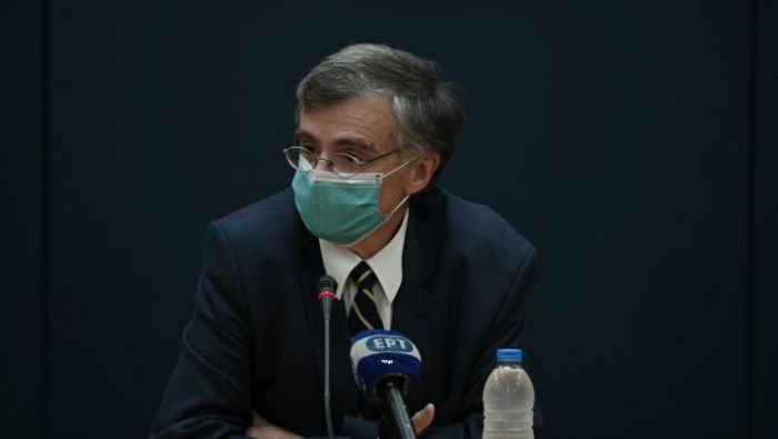 Ο Τσιόδρας σπάει τη σιωπή του: Eίναι καλά και φοράει τη μάσκα ως 18 ώρες τη μέρα | panathinaikos24.gr Ο Τσιόδρας σπάει τη σιωπή του: Eίναι καλά και φοράει τη μάσκα ως 18 ώρες τη μέρα | panathinaikos24.gr