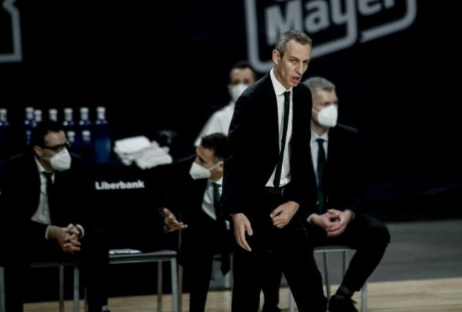 Κάτας: «Είχαμε δύο διαφορετικά ημίχρονα, μου άρεσε η αντίδραση στην άμυνα» | panathinaikos24.gr Κάτας: «Είχαμε δύο διαφορετικά ημίχρονα, μου άρεσε η αντίδραση στην άμυνα» | panathinaikos24.gr
