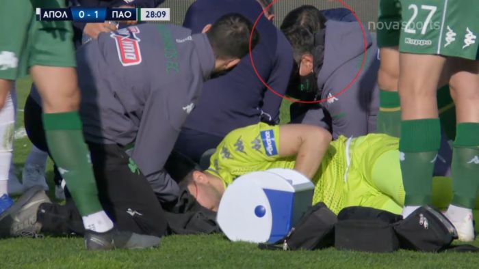 Απόλλων-ΠΑΟ: Ο γιατρός των πρασίνων έτρεξε να βοηθήσει τον Ιωαννίδη (vid) | panathinaikos24.gr Απόλλων-ΠΑΟ: Ο γιατρός των πρασίνων έτρεξε να βοηθήσει τον Ιωαννίδη (vid) | panathinaikos24.gr