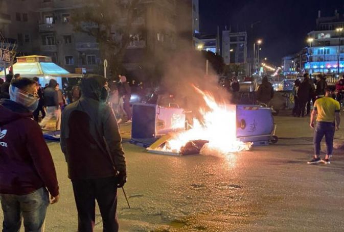 LIVE ενημέρωση: Καίγεται η Νέα Σμύρνη – Επεισόδια και μολότοφ στην πορεία (vids + pics) | panathinaikos24.gr LIVE ενημέρωση: Καίγεται η Νέα Σμύρνη – Επεισόδια και μολότοφ στην πορεία (vids + pics) | panathinaikos24.gr