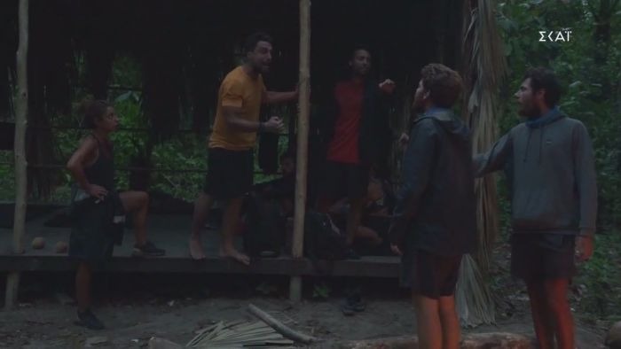 «Δεν θα λες το όνομά μου, τέλος»: Χαμός στο Survivor, αρπάχτηκαν ο Σάκης με Νίκο και James! (video) | panathinaikos24.gr «Δεν θα λες το όνομά μου, τέλος»: Χαμός στο Survivor, αρπάχτηκαν ο Σάκης με Νίκο και James! (video) | panathinaikos24.gr