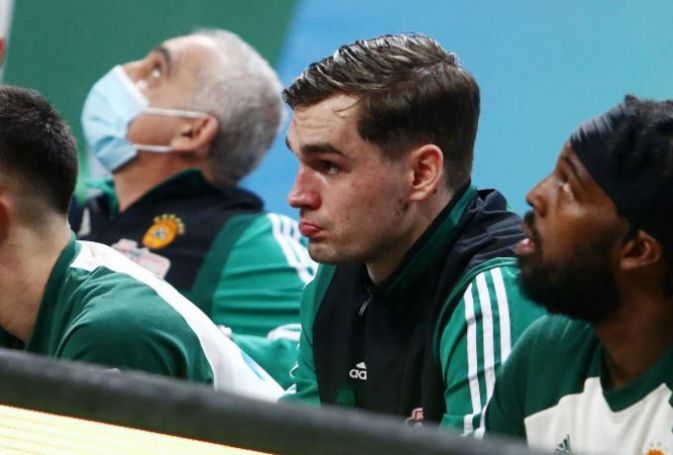 Νεύρα από Χεζόνια και τεχνική ποινή (vid) | panathinaikos24.gr Νεύρα από Χεζόνια και τεχνική ποινή (vid) | panathinaikos24.gr