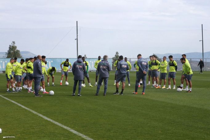 Παναθηναϊκός: Με μοναδικό απόντα τον Σένκεφελντ | panathinaikos24.gr Παναθηναϊκός: Με μοναδικό απόντα τον Σένκεφελντ | panathinaikos24.gr