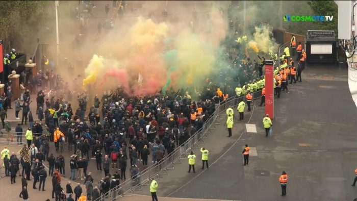 Τα επεισόδια έξω από το Old Trafford πριν από την έναρξη του ματς (vid) | panathinaikos24.gr Τα επεισόδια έξω από το Old Trafford πριν από την έναρξη του ματς (vid) | panathinaikos24.gr