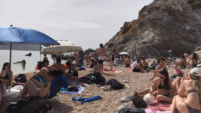 Συνωστισμός στις παραλίες λίγο πριν την Ανάσταση! (vid) | panathinaikos24.gr Συνωστισμός στις παραλίες λίγο πριν την Ανάσταση! (vid) | panathinaikos24.gr