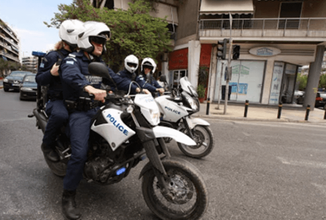 Έκλεψαν μοτοσικλέτα αστυνομικού έξω από τη ΓΑΔΑ | panathinaikos24.gr Έκλεψαν μοτοσικλέτα αστυνομικού έξω από τη ΓΑΔΑ | panathinaikos24.gr