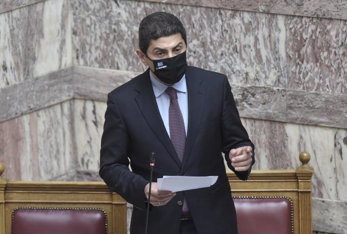 Αυγενάκης: «Δεν είμαστε υπέρ του κλεισίματος των γηπέδων»
