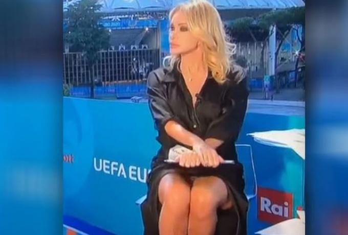 Χωρίς λόγια: Η παρουσιάστρια του Euro άφησε άφωνους όλους τους ποδοσφαιρόφιλους! (vid)