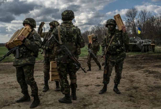 Σοκ στην Ουκρανία: Έλληνες ομογενείς νεκροί από πυρά στρατιωτών (vid)