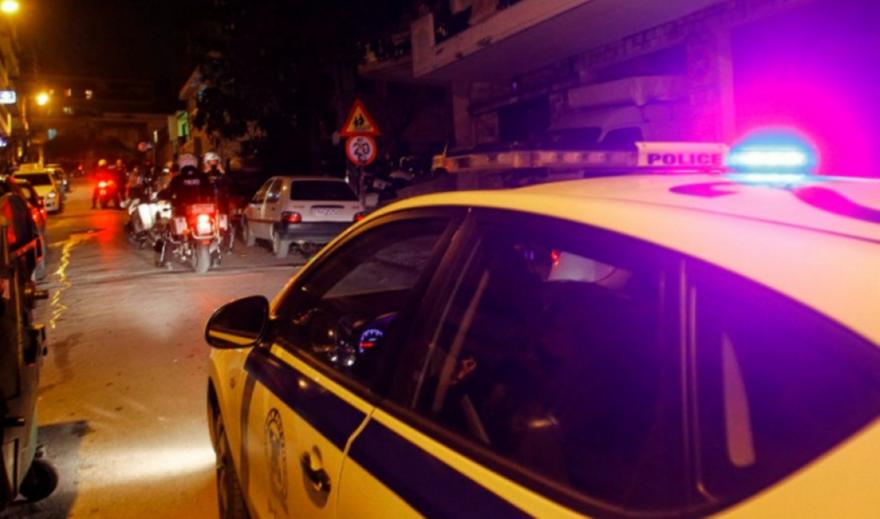 Έφοδοι αστυνομικών σε συνδέσμους οπαδών στην Αθήνα – Σε εξέλιξη μεγάλη επιχείρηση