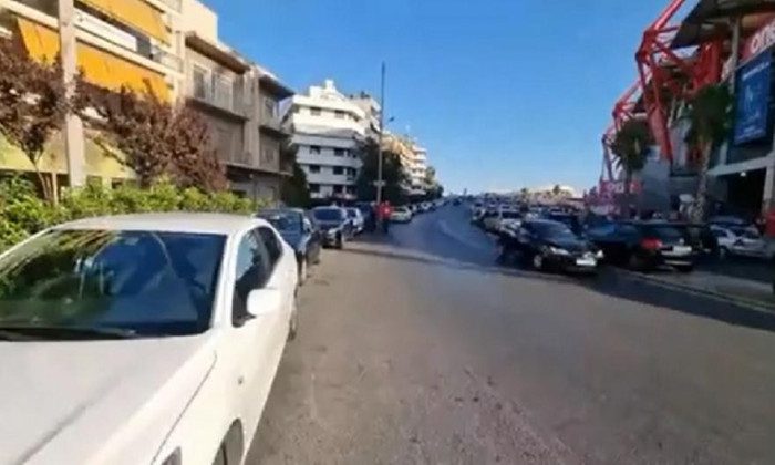 Θλιβερό περιστατικό έξω από το «Γ. Καραϊσκάκης» (Vid)