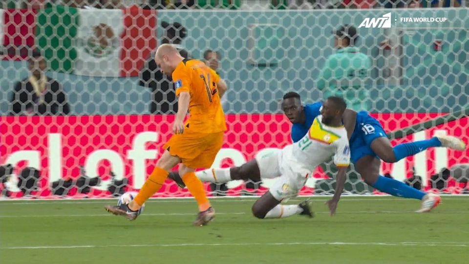 Σενεγάλη – Ολλανδία | 0-2, ”ριμπάουντ” από το Κλάασεν, εκτελεί τον εξουδετερωμένο Μεντί
