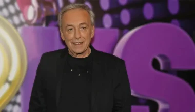 Ανδρέας Μικρούτσικος: «Τη Δευτέρα θα προσπαθήσουν να τον ξυπνήσουν από την διασωλήνωση»