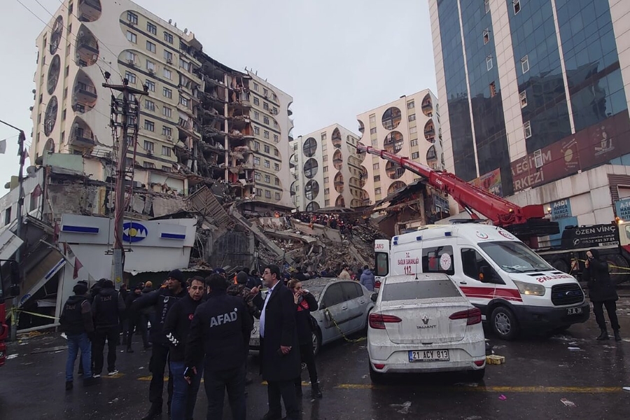Σεισμός στην Τουρκία: Η Ελλάδα στέλνει βοήθεια