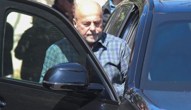 Η αποχώρηση του Γιάννη Αλαφούζου από τη συνάντηση (vid)