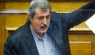 Συμβολική κίνηση που «φωνάζει» ανατροπή: Ο Πολάκης έκανε το πιο λογικό πριν τις εκλογές…