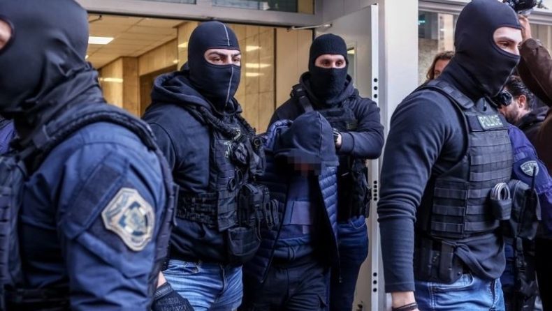 Έρχονται 4 νέα εντάλματα σύλληψης για ηγετικά στελέχη των χούλιγκαν – «Χρησιμοποιούσαν» την ομάδα για να βγάζουν χρήματα