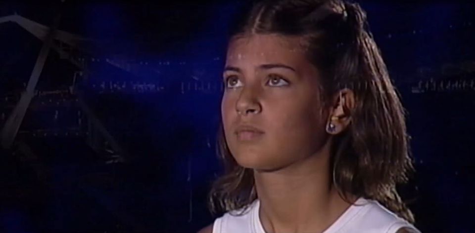 20 χρόνια μετά: Πως είναι σήμερα η Φωτεινή που έσβησε τη Φλόγα στους Ολυμπιακούς Αγώνες της Αθήνας το 2004